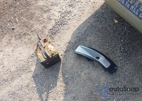 2003 Toyota Corolla Le z USA, uszkodzony, nr VIN JTDBR32EX30015439